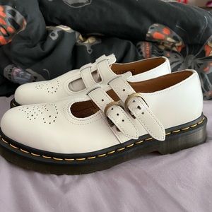 BRAND NEW DR.MARTEN MARY JANES
